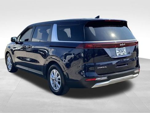 Used 2024 Kia Carnival LX image 25