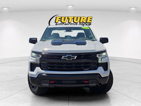 Used 2024 Chevrolet Silverado 1500 LT Trail Boss w/ Protection Package AWD/4WD image 2