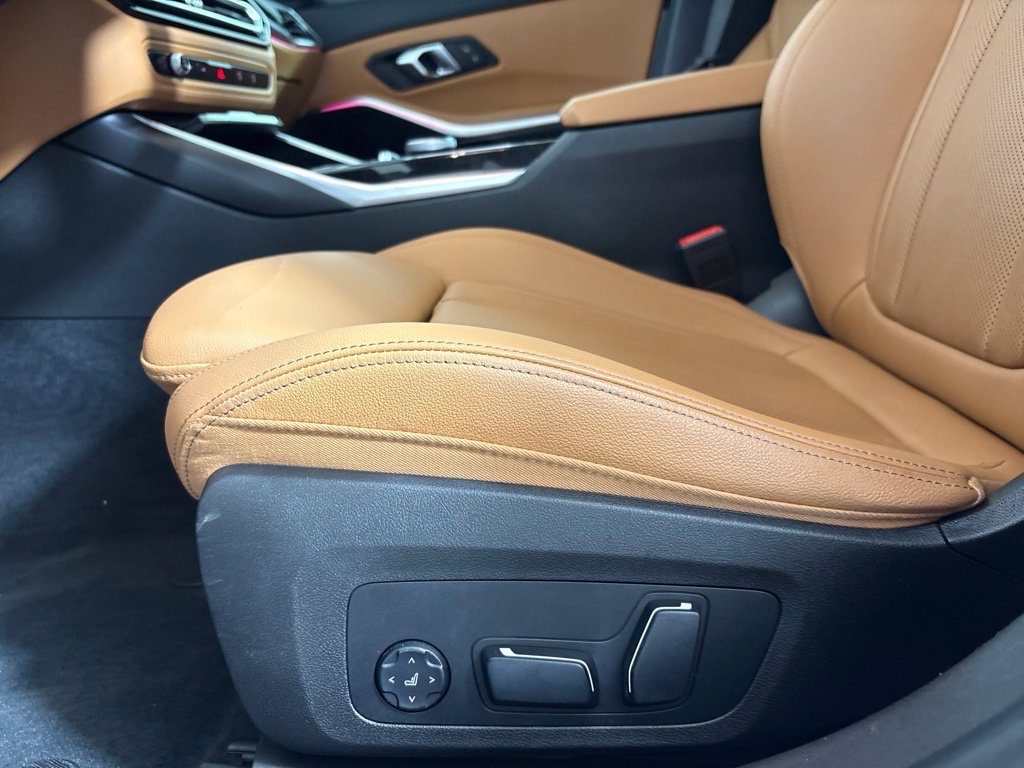 Certified 2024 BMW 330i Sedan w/ Convenience Package RWD image 26