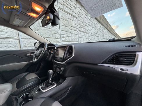 Used 2014 Jeep Cherokee Limited w/ Trailer Tow Group image 19