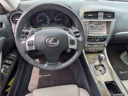 Used 2011 Lexus IS 350C w/ Luxury Pkg RWD image 21