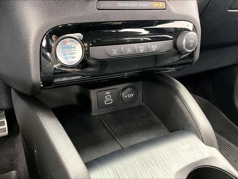 Used 2024 Ford Escape ST-Line w/ Tech Pack #1 AWD/4WD image 32