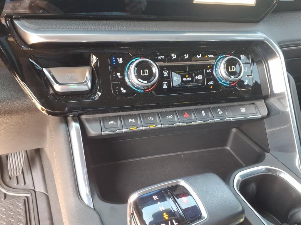 Used 2022 GMC Sierra 1500 Denali AWD/4WD image 28
