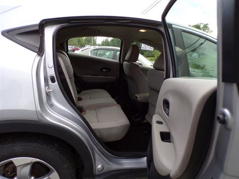 Used 2018 Honda HR-V LX image 21