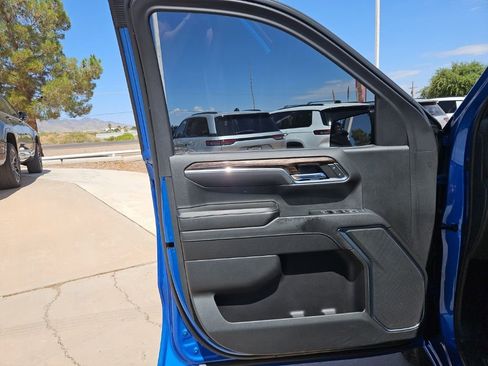 Used 2023 GMC Sierra 1500 Elevation RWD image 12