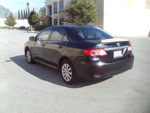 Used 2012 Toyota Corolla LE image 27