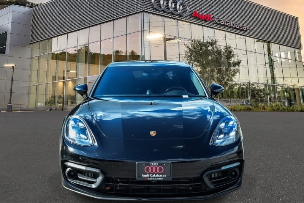 Used 2023 Porsche Panamera RWD image 2