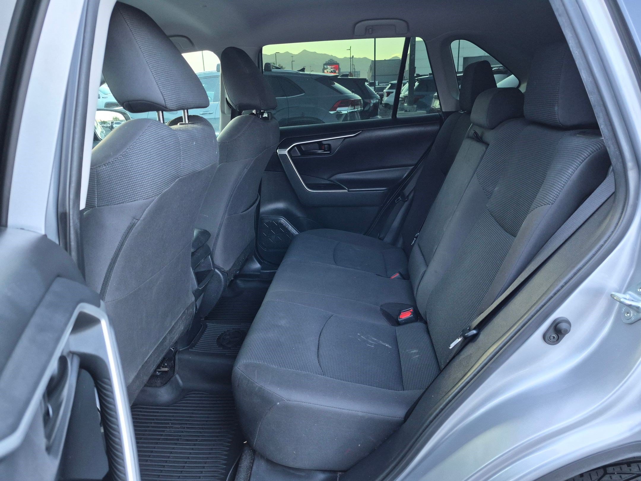 Used 2019 Toyota RAV4 LE w/ All Weather Liner Package AWD/4WD image 27