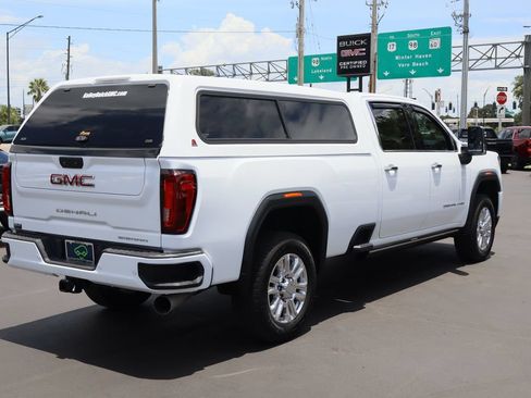 Certified 2022 GMC Sierra 3500 Denali w/ Technology Package AWD/4WD image 9