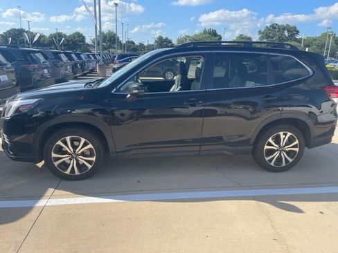 Used 2023 Subaru Forester Limited AWD/4WD image 5