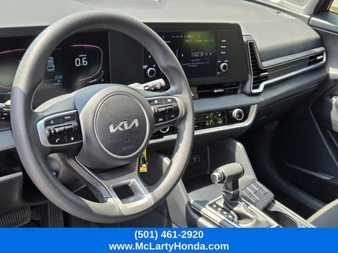 Used 2024 Kia Sportage LX FWD image 9
