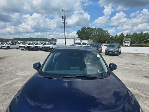 Used 2025 Nissan Rogue SV FWD image 39