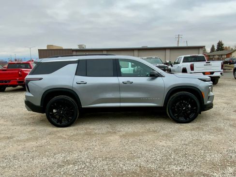 New 2026 Chevrolet Traverse LT w/ LPO, Floor Liner Package image 6