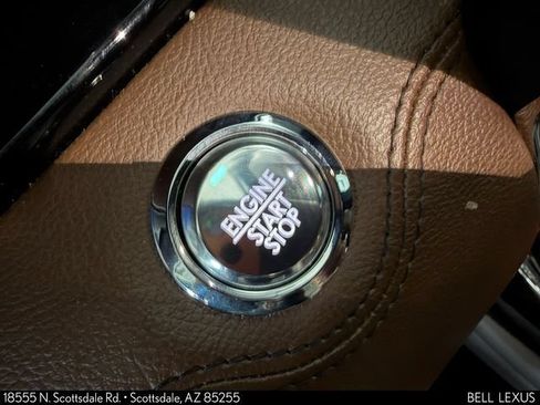Used 2023 Lincoln Navigator Reserve AWD/4WD image 27