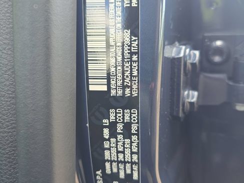 Used 2023 Jeep Renegade Altitude AWD/4WD image 31