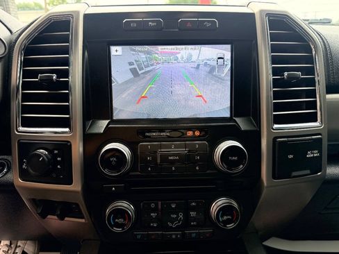 Used 2017 Ford F250 Platinum w/ FX4 Off-Road Package AWD/4WD image 24