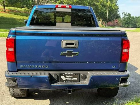 Used 2018 Chevrolet Silverado 1500 LT w/ LT Plus Package AWD/4WD image 8