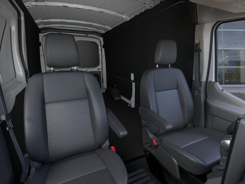 New 2026 Ford Transit 250 148 Medium Roof w/ Load Area Protection Package RWD image 10