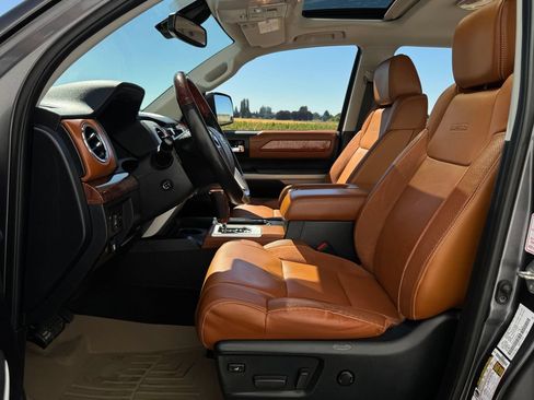 Used 2021 Toyota Tundra Platinum AWD/4WD image 9