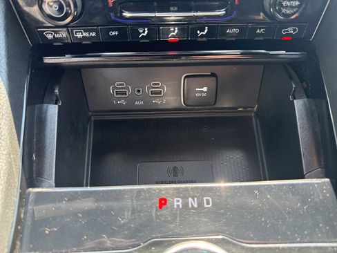 Used 2023 Jeep Grand Cherokee L Laredo AWD/4WD image 38