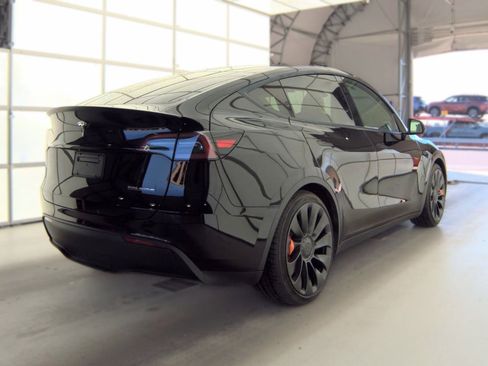Used 2023 Tesla Model Y Long Range AWD/4WD image 4