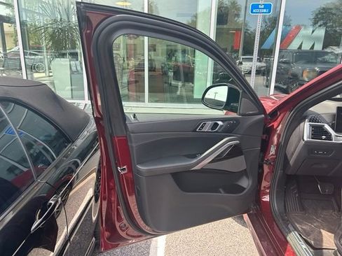 Used 2026 BMW X6 xDrive40i AWD/4WD image 15