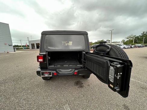 Used 2022 Jeep Wrangler Unlimited Sahara image 64