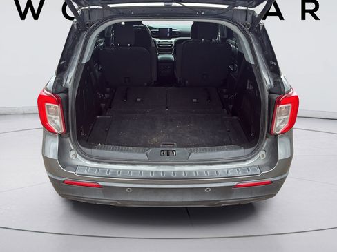 Used 2021 Ford Explorer XLT RWD image 19
