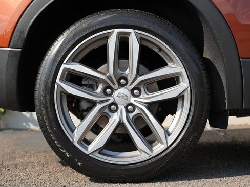 Used 2019 Cadillac XT4 Sport w/ Driver Awareness Package image 11