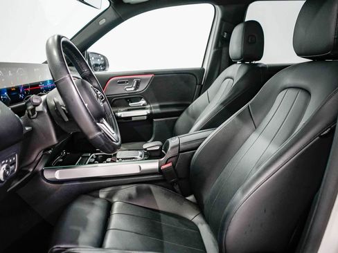 Used 2023 Mercedes-Benz GLB 250 image 16