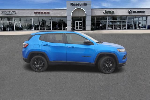 New 2026 Jeep Compass Latitude AWD/4WD image 2