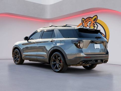 Used 2021 Ford Explorer ST w/ Equipment Group 401A image 7