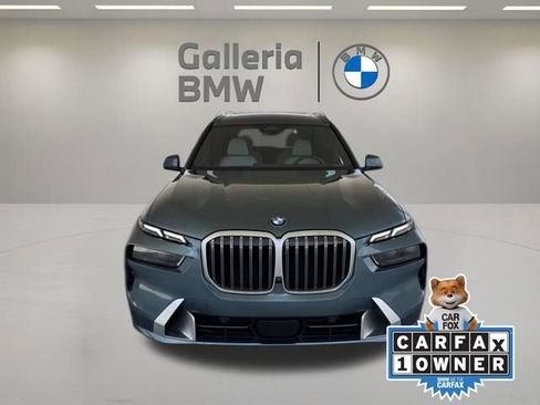 Certified 2025 BMW X7 xDrive40i w/ Premium Package AWD/4WD image 3