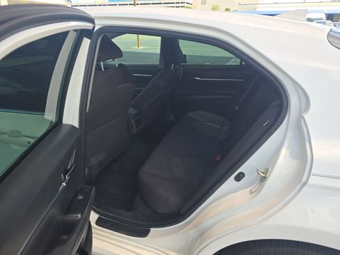 Used 2020 Toyota Camry LE FWD image 4