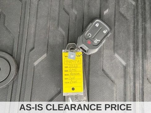 Used 2022 GMC Acadia SLE w/ Driver Convenience Package FWD image 17