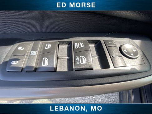 Used 2017 Jeep Cherokee Latitude w/ Cold Weather Group AWD/4WD image 20