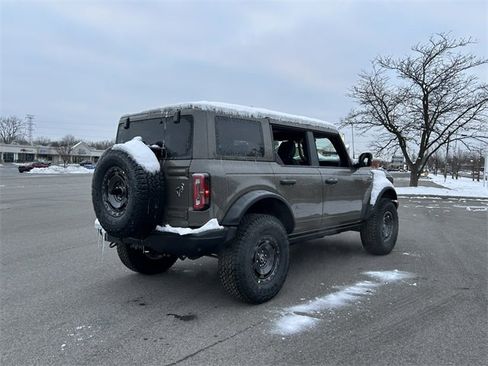 New 2025 Ford Bronco Badlands image 25