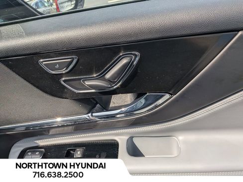 Used 2020 Lincoln Corsair Reserve w/ Equipment Group 201A image 40