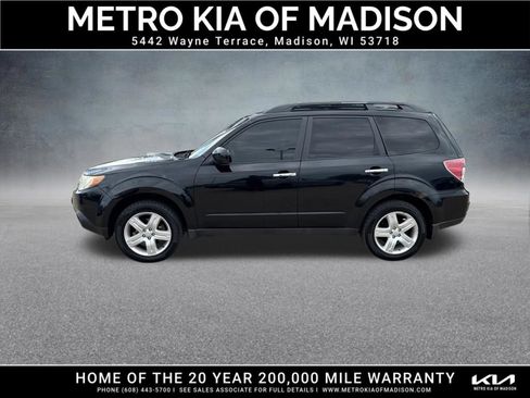 Used 2010 Subaru Forester 2.5X Limited AWD/4WD image 2