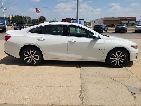 Used 2025 Chevrolet Malibu RS FWD image 8