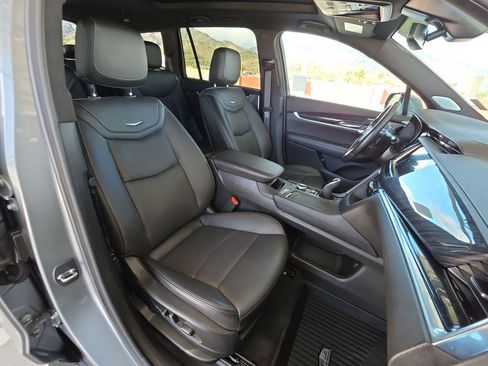 Certified 2024 Cadillac XT6 Premium Luxury w/ LPO, Floor Liner Package image 29