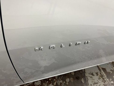 Used 2018 Chevrolet Malibu LT FWD image 25