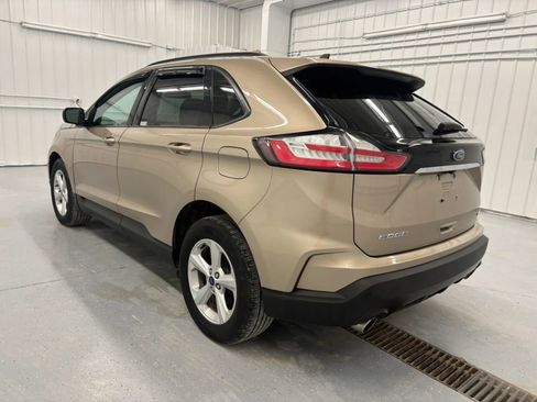 Used 2020 Ford Edge SE w/ Cargo Accessory Package FWD image 6