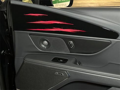 New 2026 Lincoln Nautilus Reserve image 7