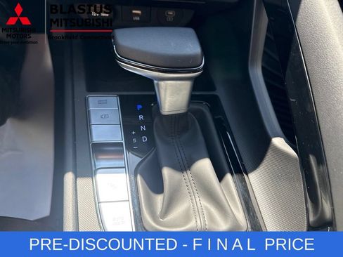 Used 2024 Hyundai Elantra SEL w/ Convenience Package FWD image 34