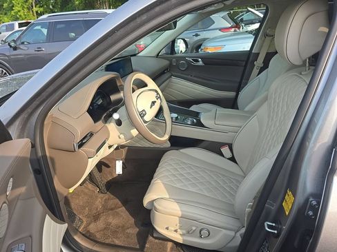 Used 2024 Genesis GV80 3.5T w/ Prestige Package AWD/4WD image 7