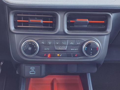 Used 2023 Ford Maverick XLT w/ Equipment Group 300A Standard image 12