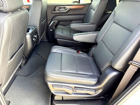 Used 2025 GMC Yukon Denali image 21