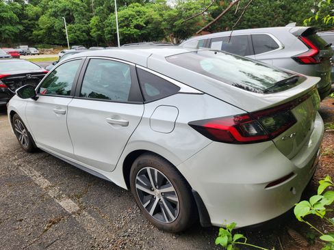 Used 2024 Honda Civic LX image 3