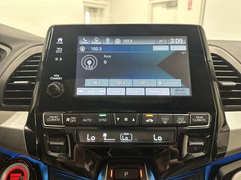 Used 2023 Honda Odyssey Touring image 27